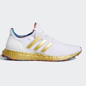 New Adidas women’s Ultraboost 5.0 DNA white and gold shoes sneakers